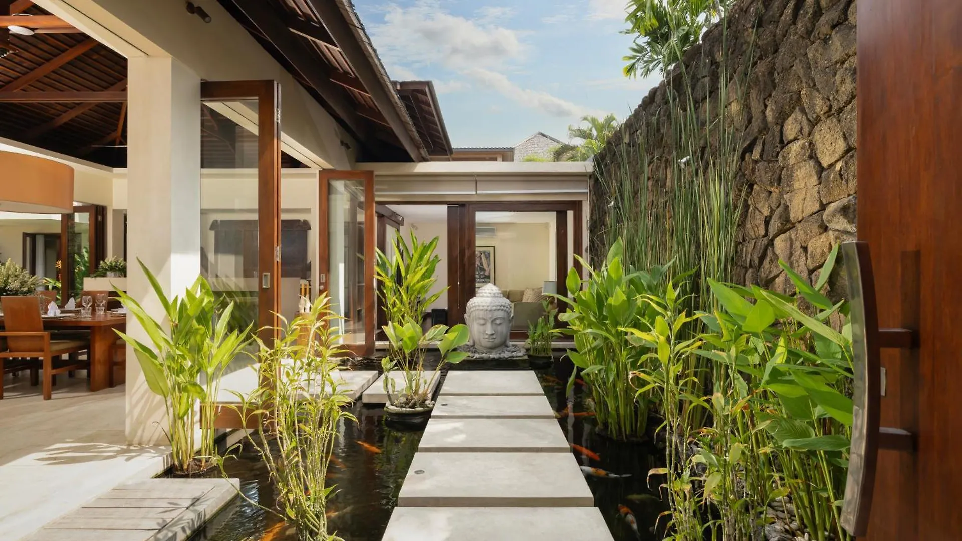 Villa The Suar Seminyak By Nakula 0*,