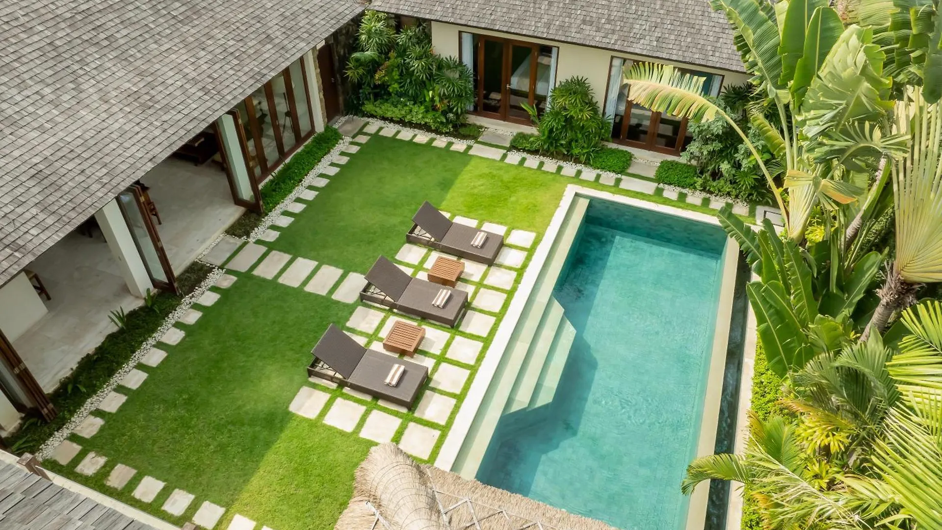 Villa The Suar Seminyak By Nakula